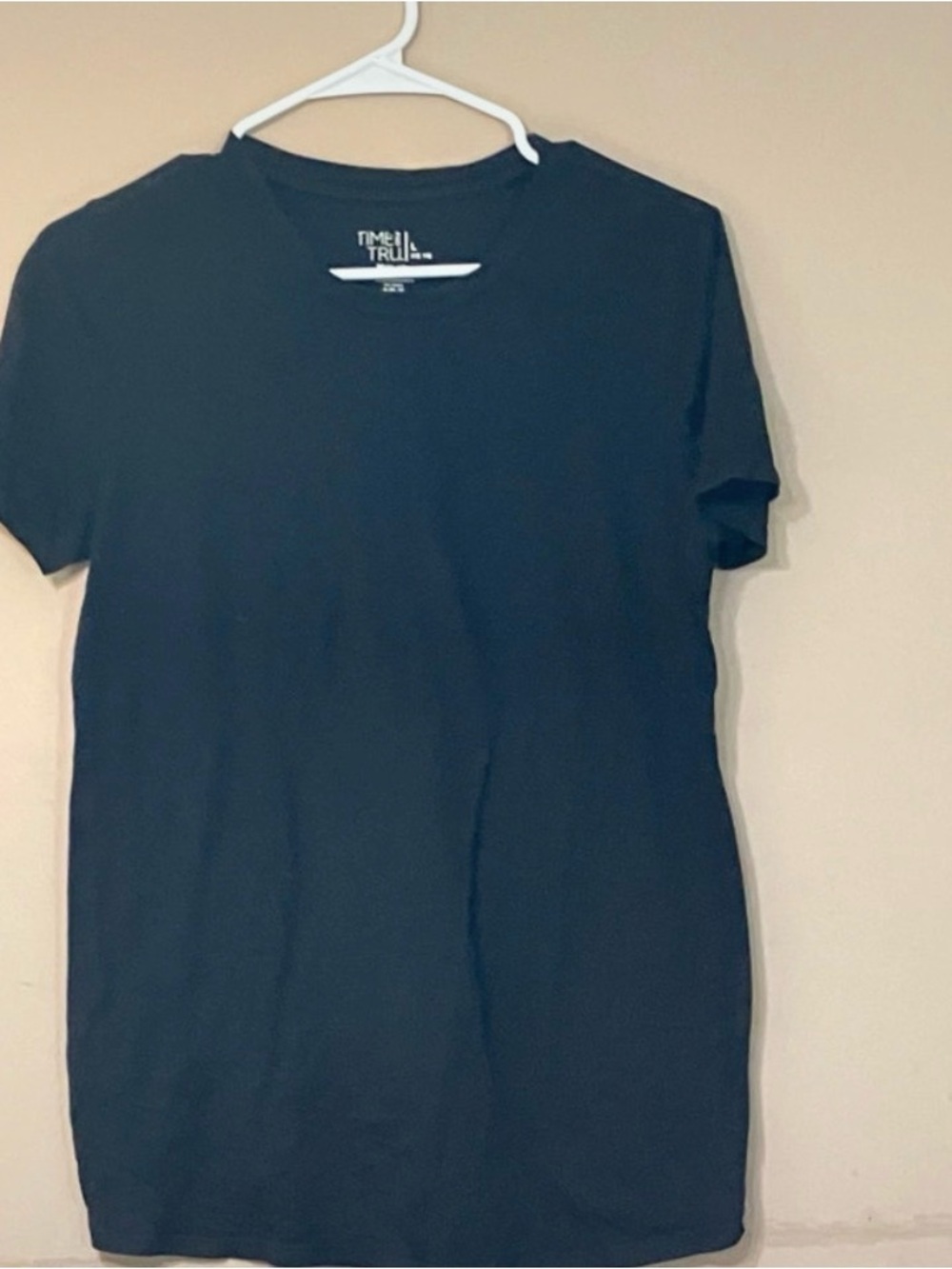 Time and Tru Black Short Sleeve Crew Neck Tee